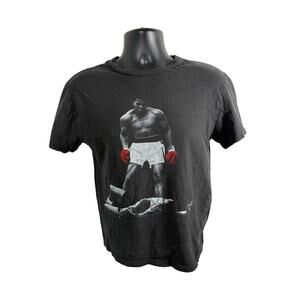 Muhammad Ali Boxing Graphic T Shirt Small Black Knockout Photo
